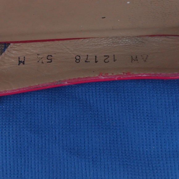 Stuart Weitzman red peeptoe flat.5.5,patent leather - Picture 6 of 7